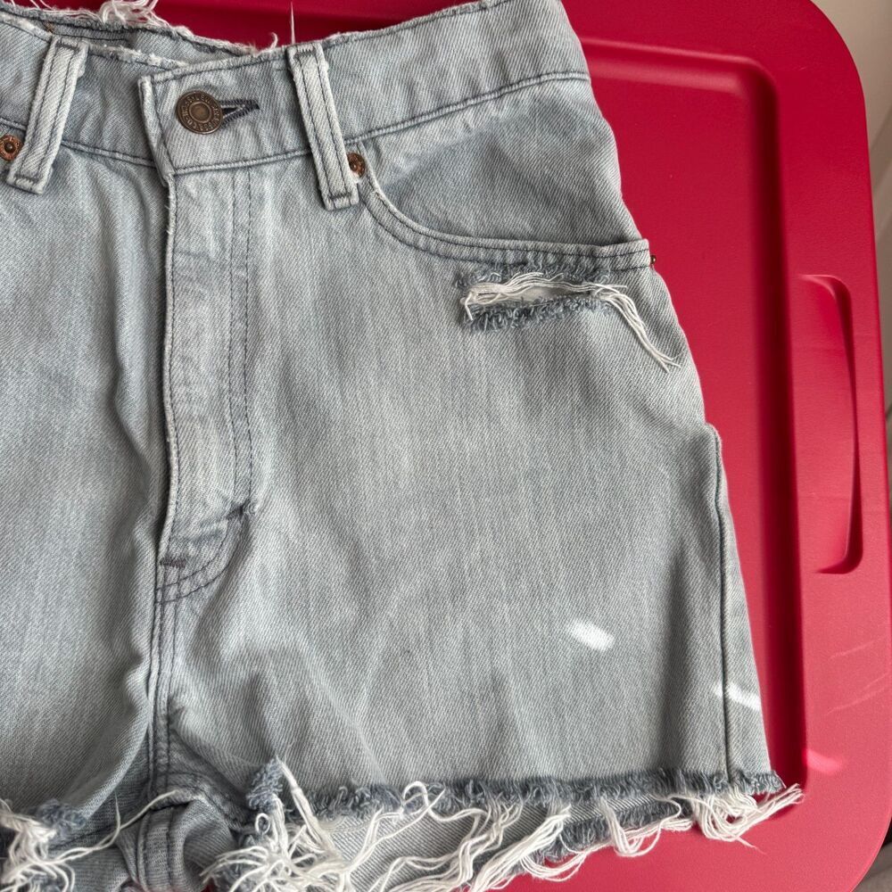 Levi's High Rise Distressed Denim Cutoff Shorts Light Wash Frayed Hem XS